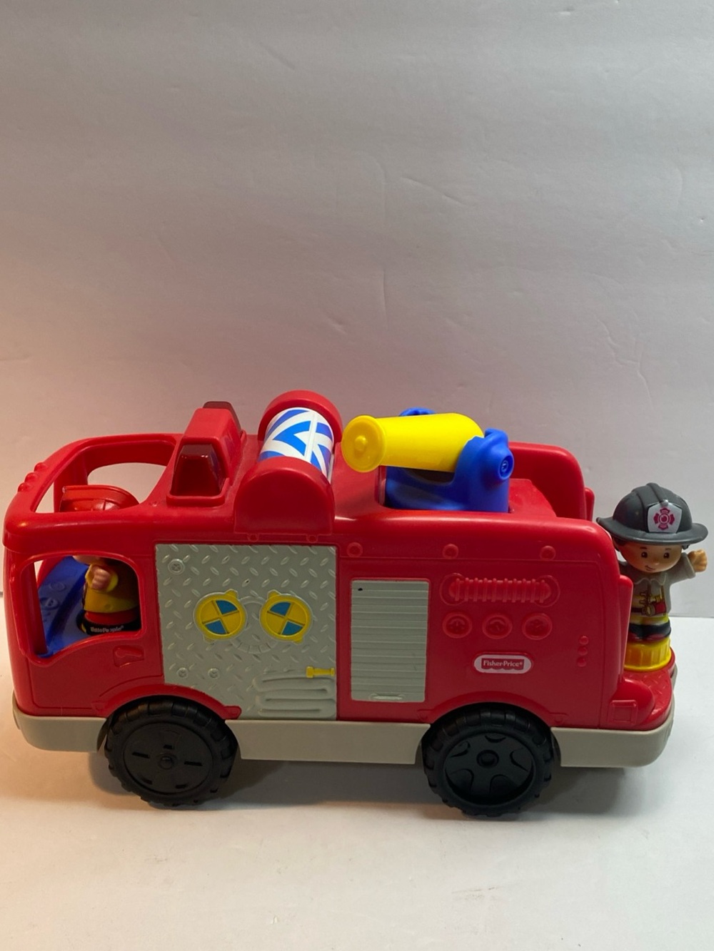 2016 Fisher-Price Little People Helping Others Fire Truck Music & Lights Works
